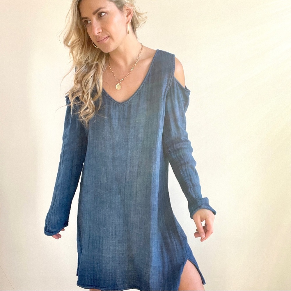 Anthropologie Cloth & Stone Blue Open Shoulder Long Sleeve Dress